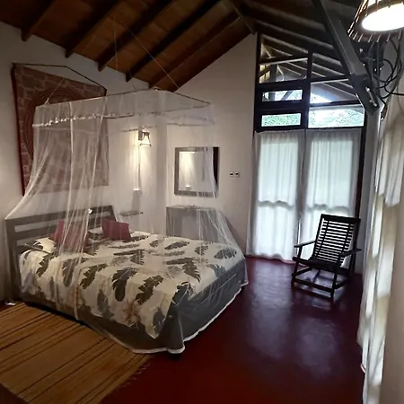 Sat Nam Village Hotel Сигирия Экстерьер фото